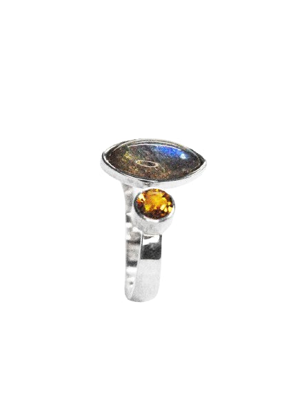 Anillo Valentía: turmalina con labradorita en plata .925