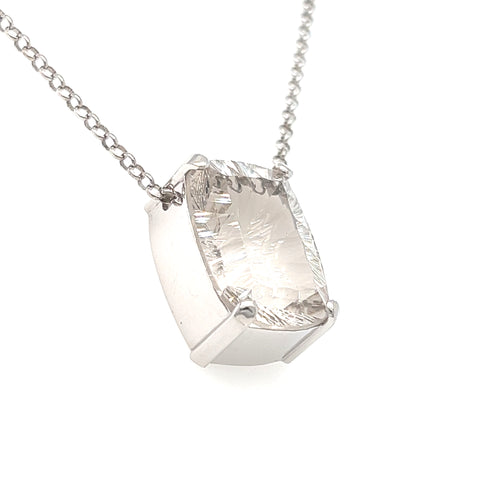 Dije Relfejo Blanco: cuarzo blanco en plata .925 con fantasy cut