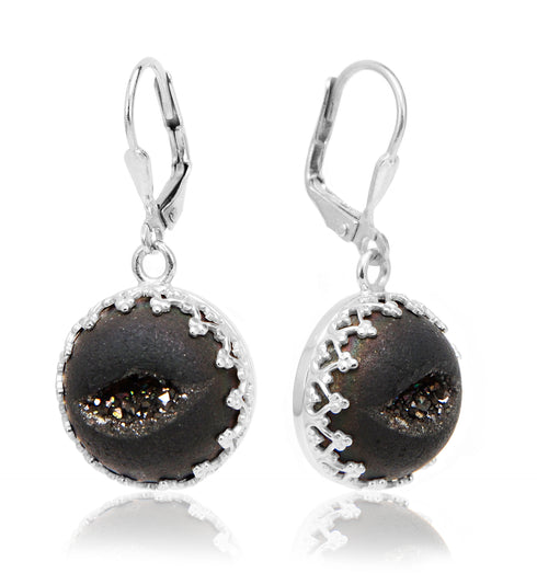 Aretes del Más Allá: Cuarzo Druzy Titanium Negro