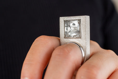 Anillo Ventana al más allá: Cuarzo y Plata .925