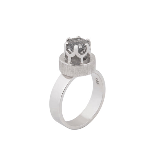Anillo Vitalidad: Cuarzo Rutilado y Plata .925 con diseño tipo corona